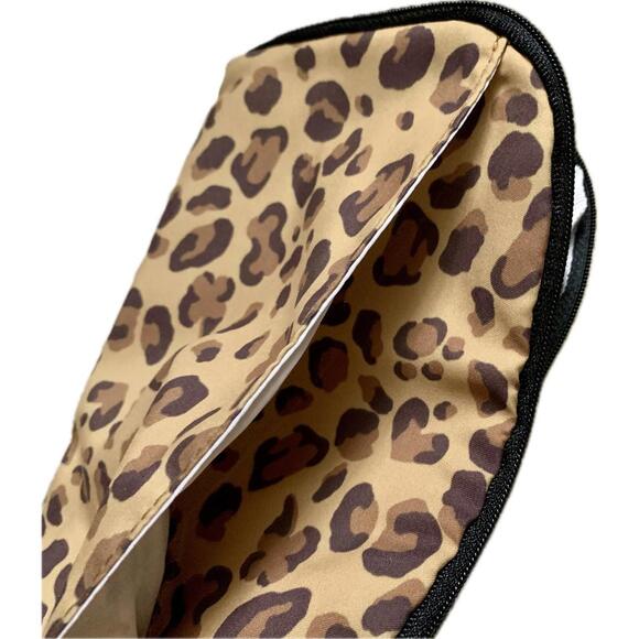 Sanrio Japan Hello Kitty Pouch Coin Wallet, Multi-Use Leopard Print - Picture 7 of 8